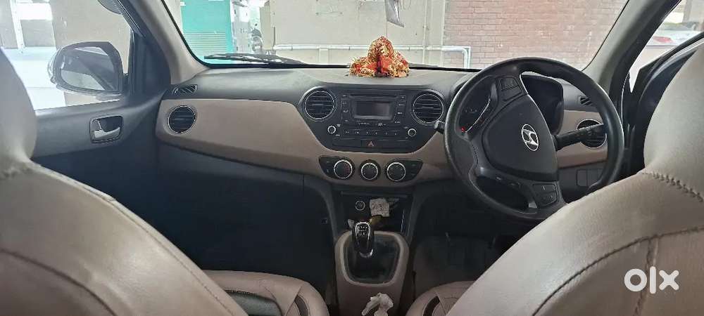 Sellig Hyundai Xcent Diesel201479000 Km Genuine Km With Service Reco