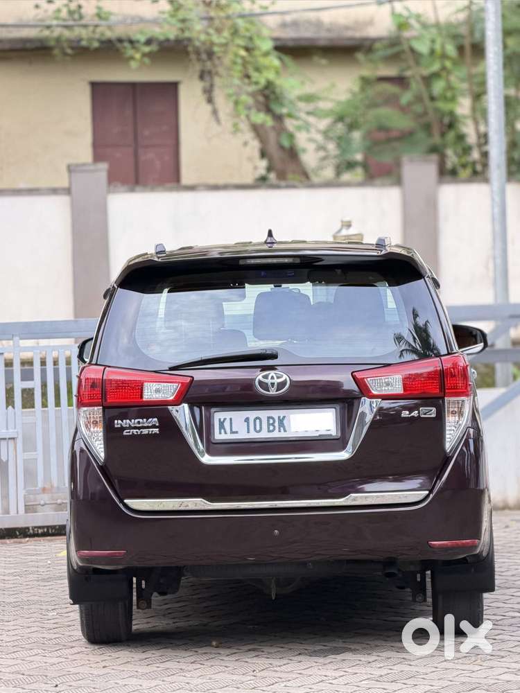 Toyota Innova Crysta 2.4 G Mt 7 Str, 2016, Diesel