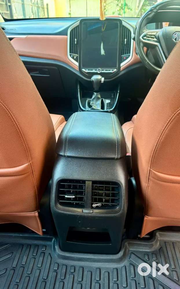 Mg Hector Plus 1.5 Sharp Turbo Cvt 6 Str, 2022, Petrol