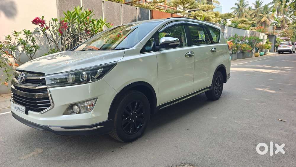 Toyota Innova Crysta Touring Sport 2.4 Mt, 2017, Diesel