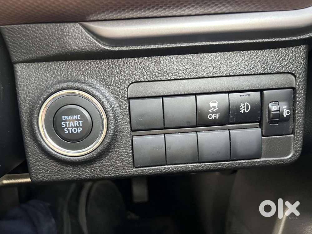 Maruti Suzuki Vitara Brezza Zxi + Mt, 2023, Petrol