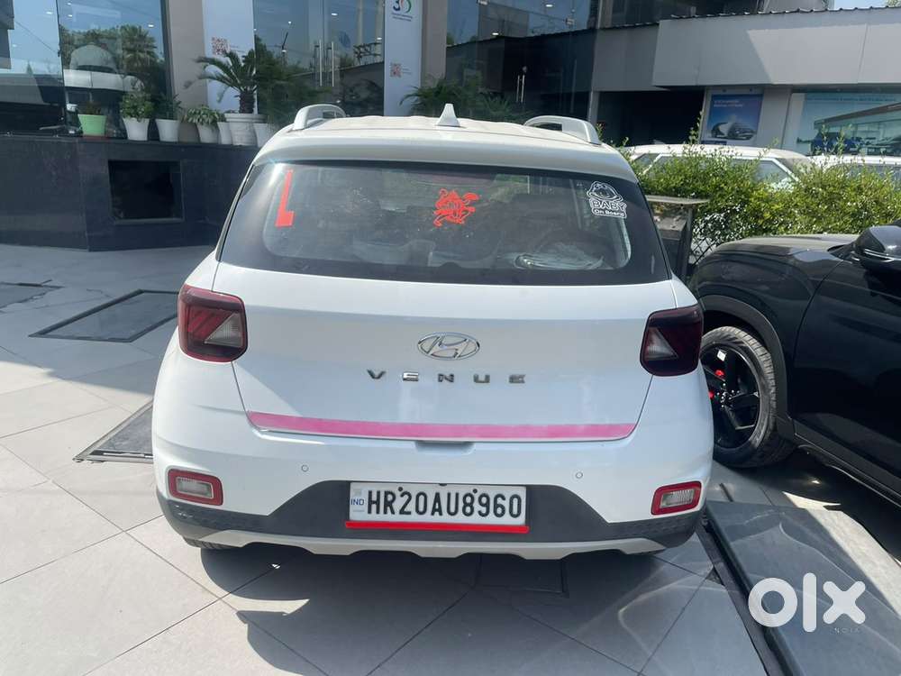 Hyundai Venue Petrol 2022 Model