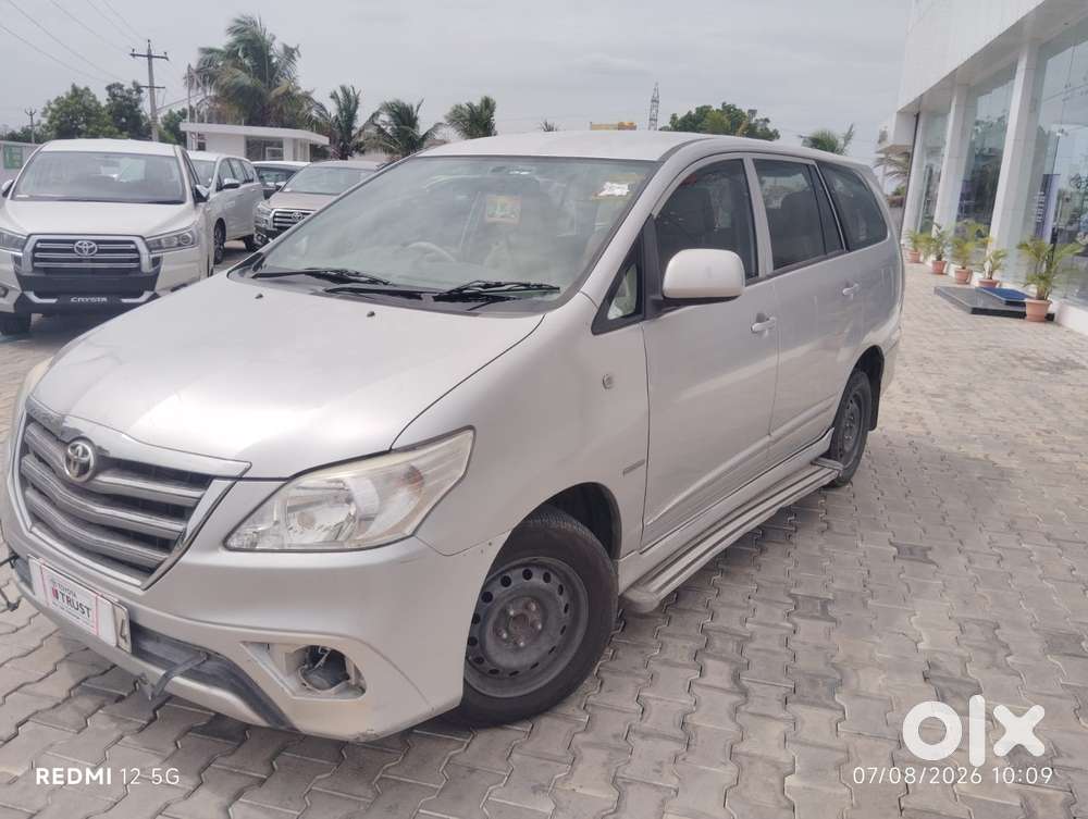 Toyota Innova 2.5 G (diesel) 8 Seater, 2014, Diesel