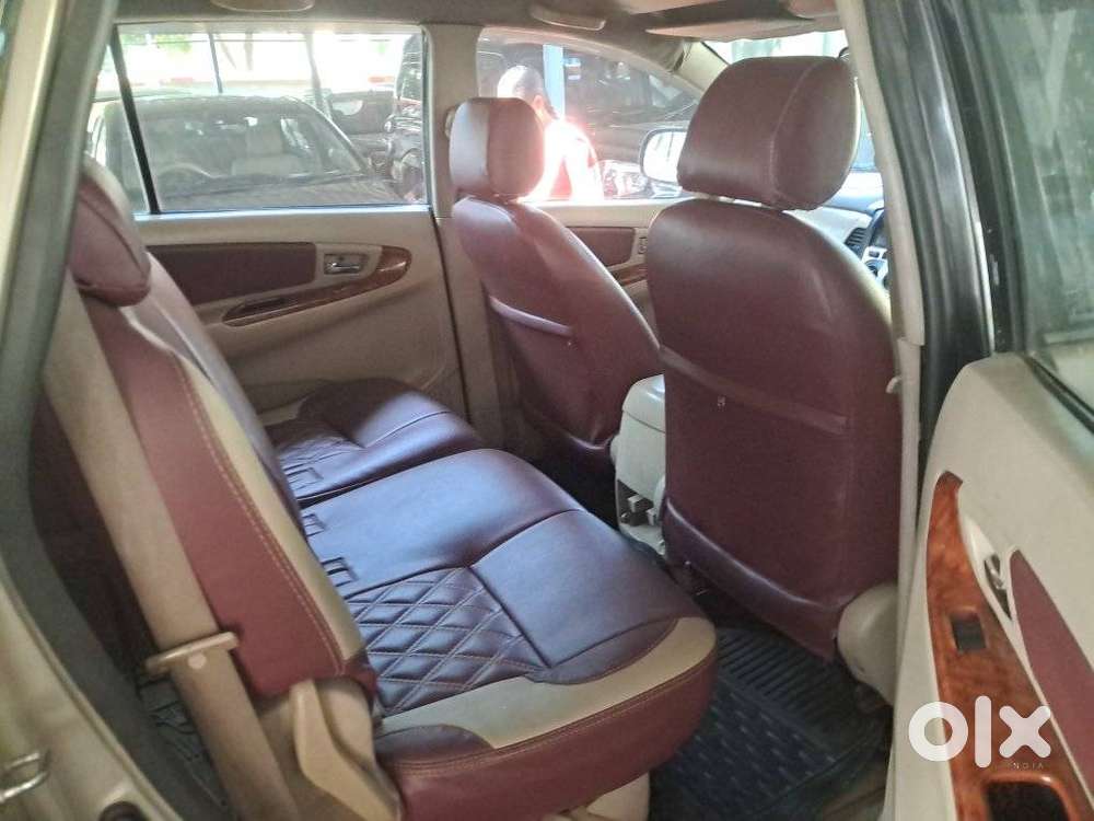 Toyota Innova 2.5 V 7 Str, 2007, Diesel