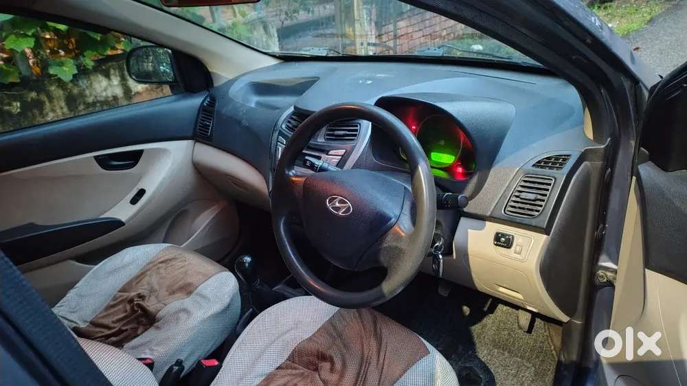 Hyundai Eon Magna Plus (2012)  Petrol + Cng  Mileage 32 Km/kg