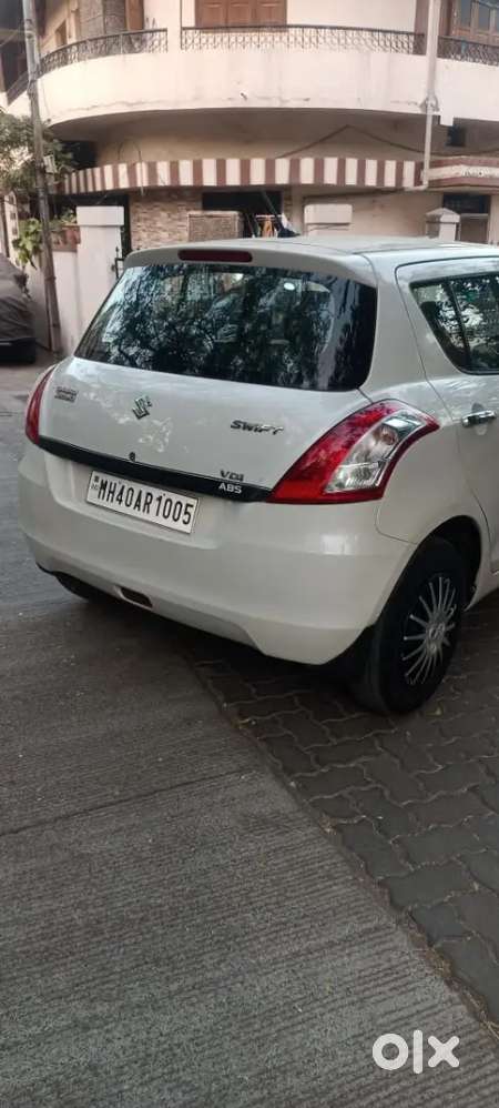 Maruti Suzuki Swift 2015 Diesel 130000 Km Driven
