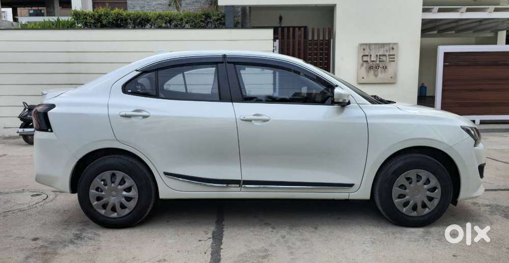 Maruti Suzuki Swift Dzire Vxi Optional, 2026, Cng & Hybrids