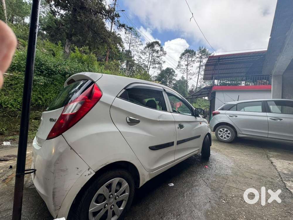Hyundai Car 2017 Petrol Manual Second Owner