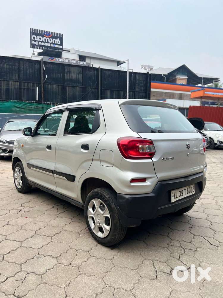 Maruti Suzuki S-presso Vxi, 2023, Petrol