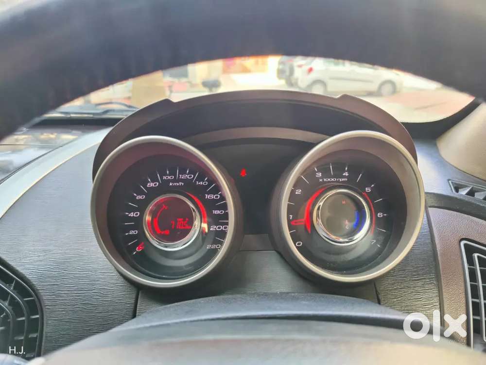 Mahindra Xuv500 2013 Diesel Well Maintained