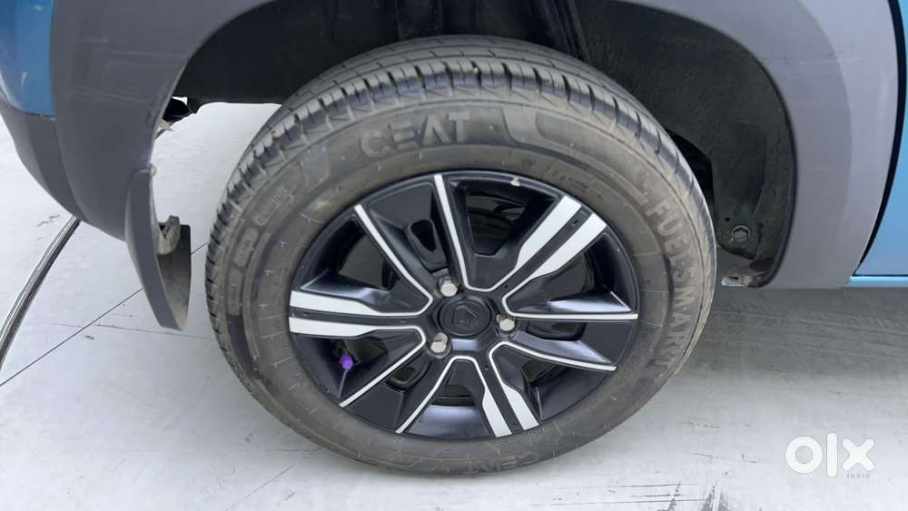 Renault Kwid 1.0 Climber (o) Dual Tone, 2024, Petrol