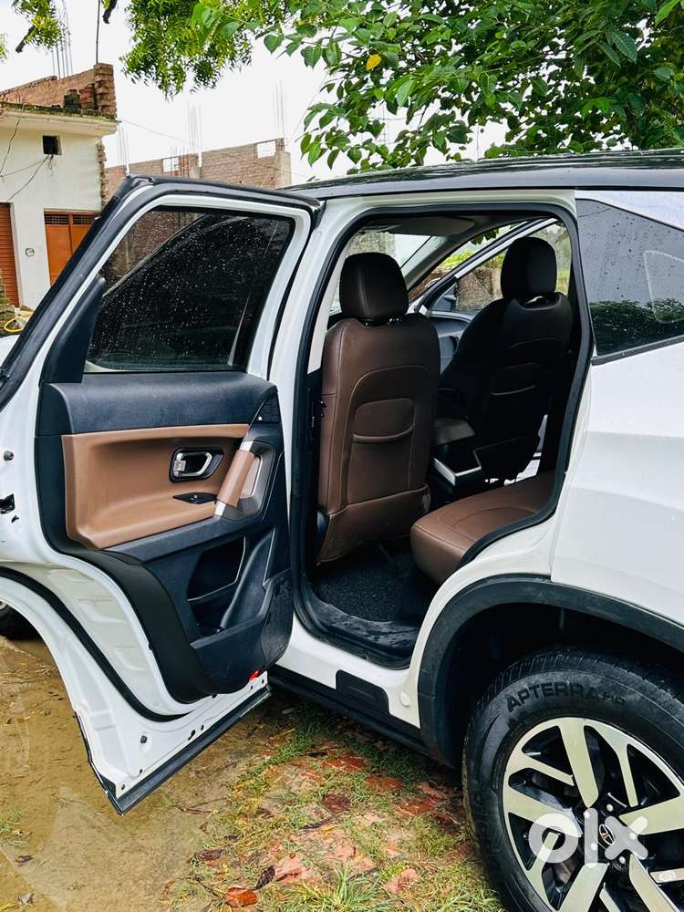 Mahindra Xuv300 W8 Amt Diesel, 2020, Diesel