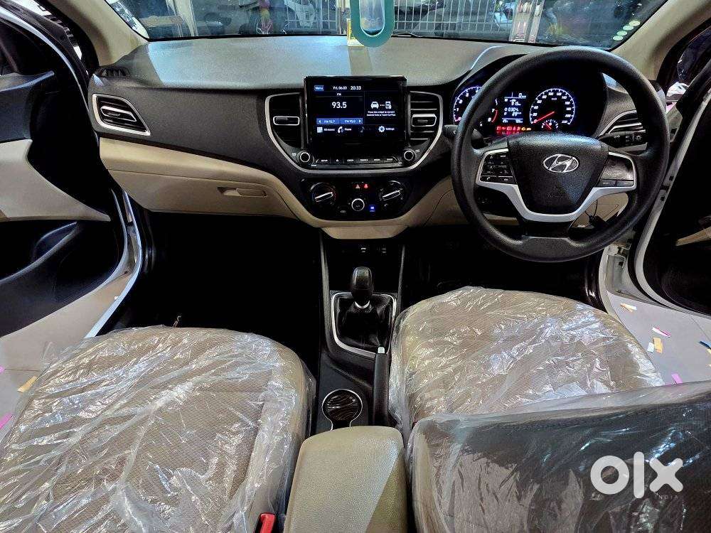 Hyundai Verna 1.5 S Plus Petrol Mt, 2023, Petrol