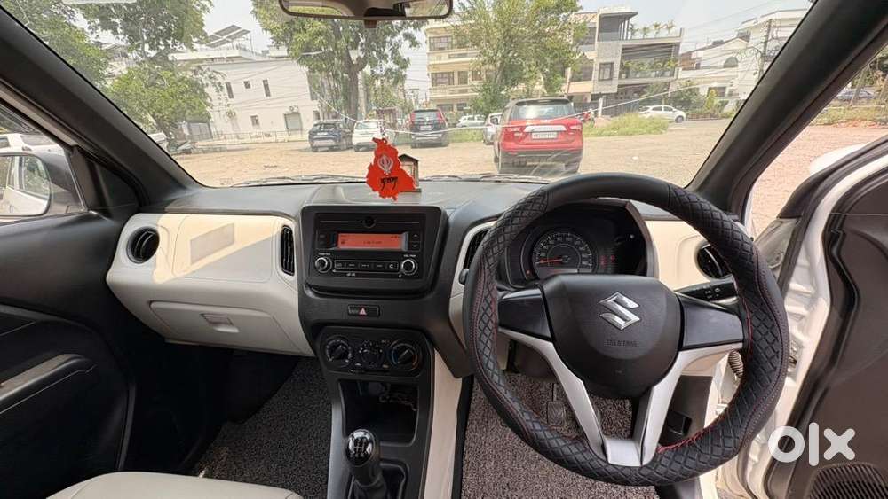 Maruti Suzuki Swift 2023