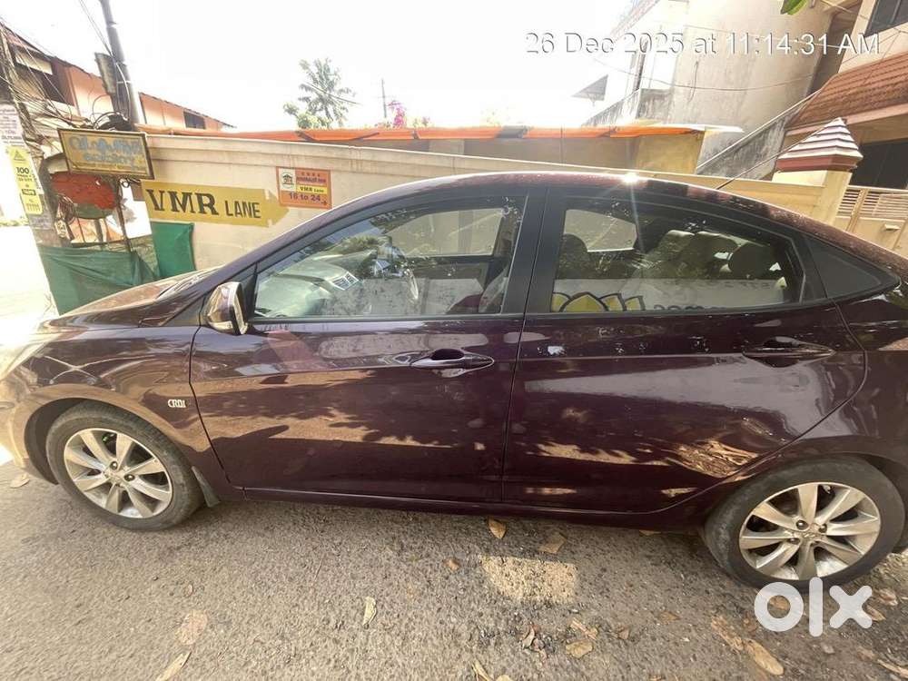 Hyundai Fluidic Verna 2011