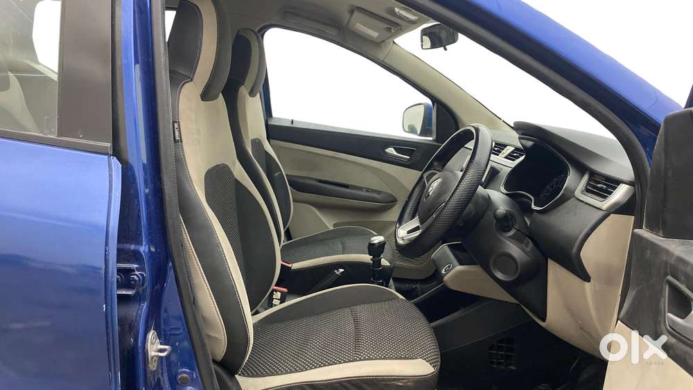 Renault Triber Rxz, 2020, Petrol