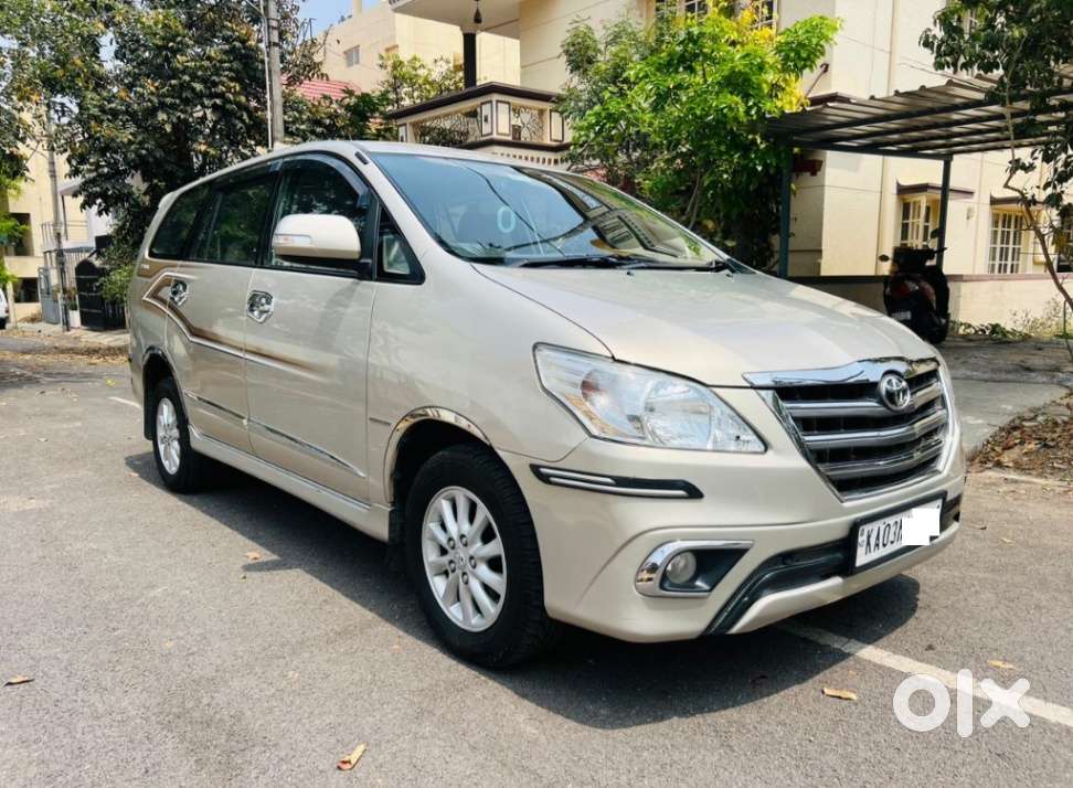 Toyota Innova 2.5 Z Diesel 7 Seater Bs Iv, 2014, Diesel