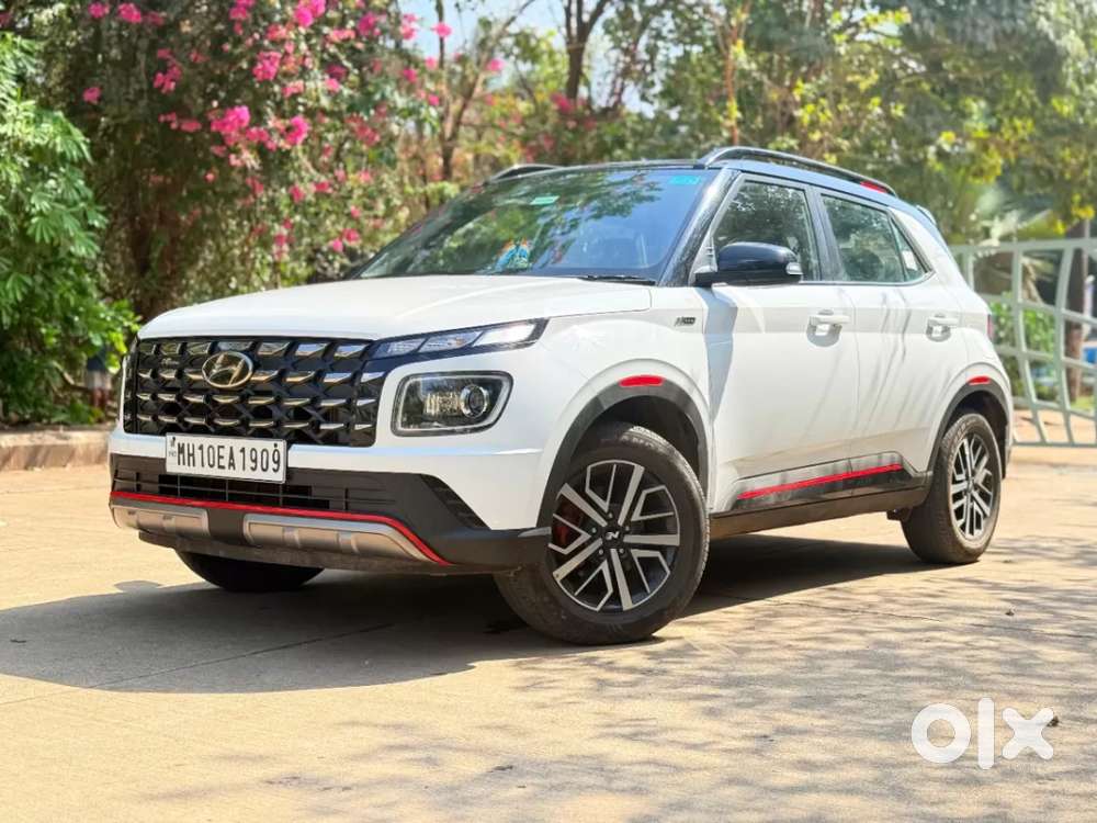 Hyundai Venue N Line N8 Dct Dual Tone, 2023, Petrol