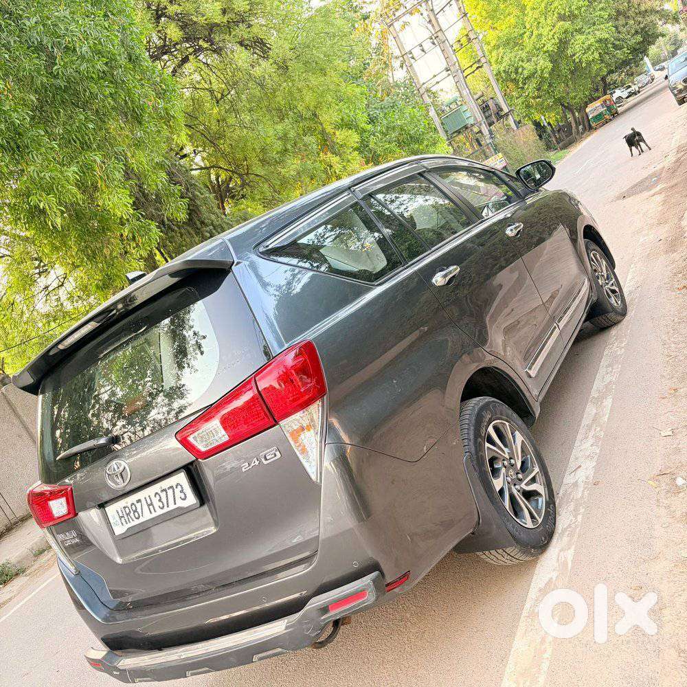 Toyota Innova Crysta 2.8 Gx At 7 Str, 2022, Diesel