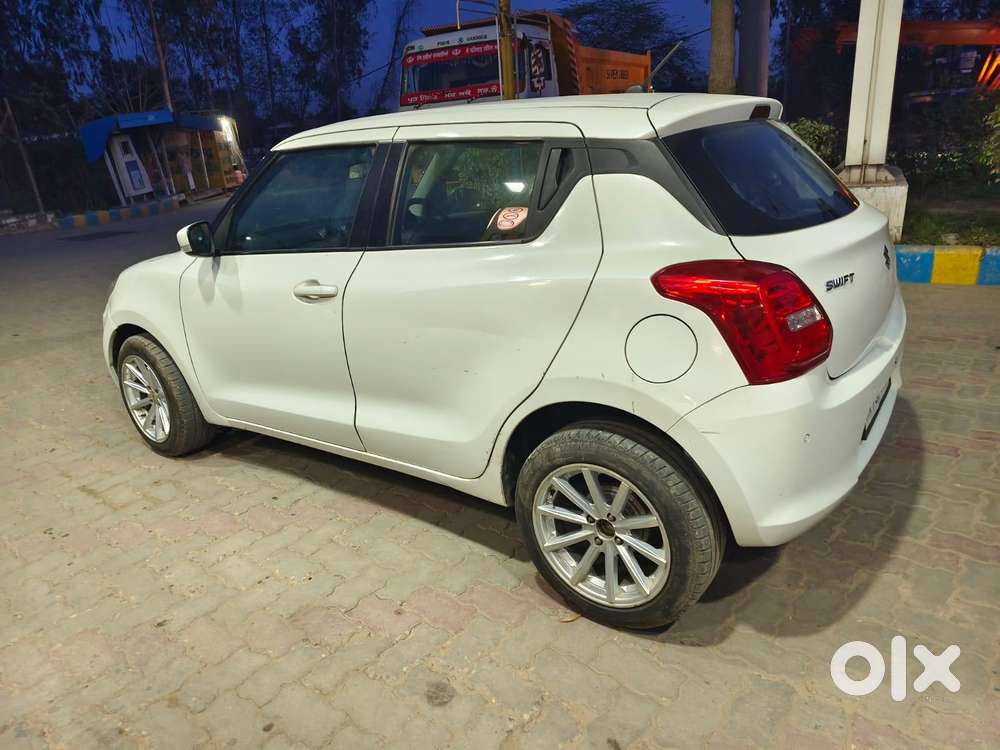 Maruti Suzuki Swift Vxi Optional, 2020, Petrol