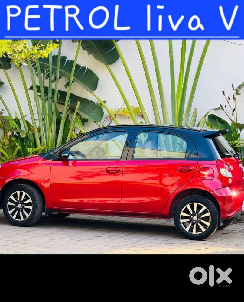 Toyota Etios Liva V Dual Tone, 2019, Petrol