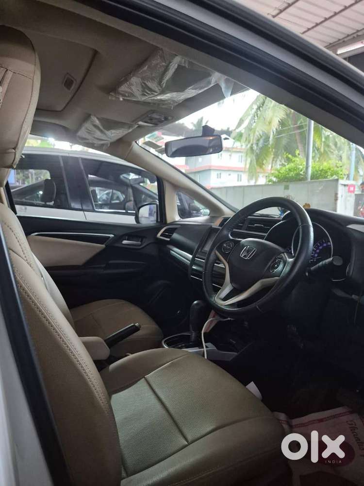 Honda Jazz Zx Cvt 2021 Petrol  1st Owner  32k Km  Well Maintained