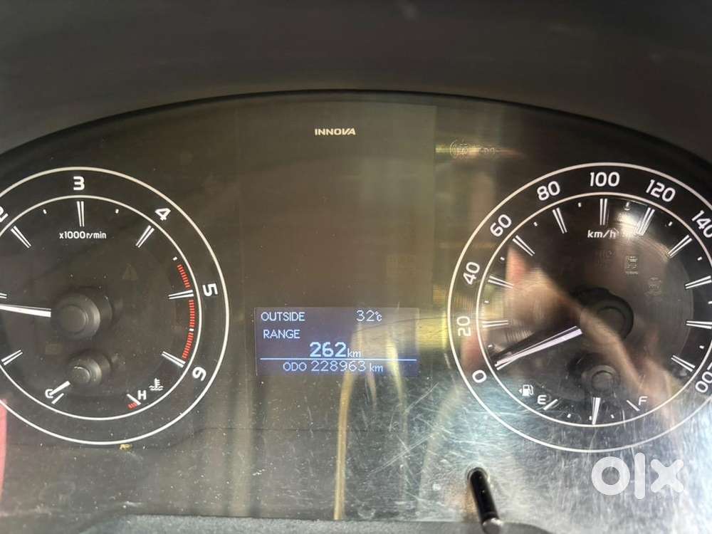 Toyota Innova Crysta 2018 Diesel Well Maintained