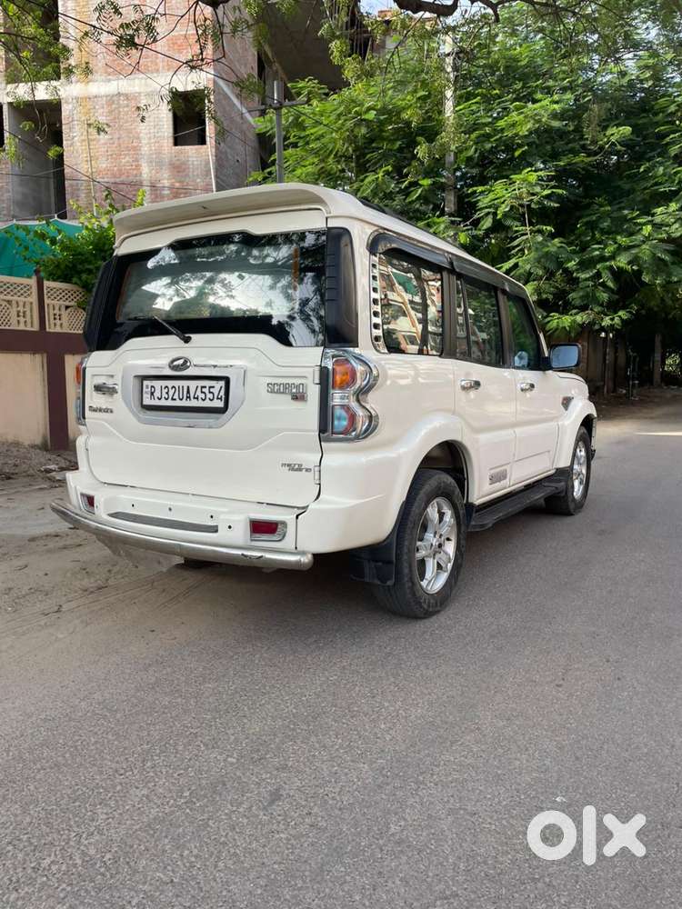 Mahindra Scorpio S10 8 Seater, 2015, Diesel