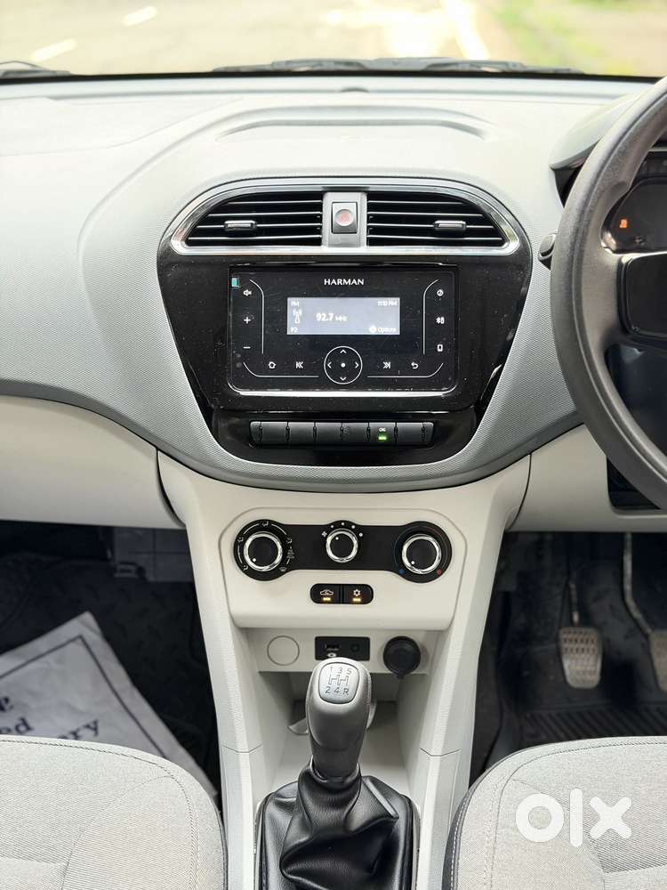 Tata Tiago 1.2 Revotron Xm Cng, 2025, Cng & Hybrids
