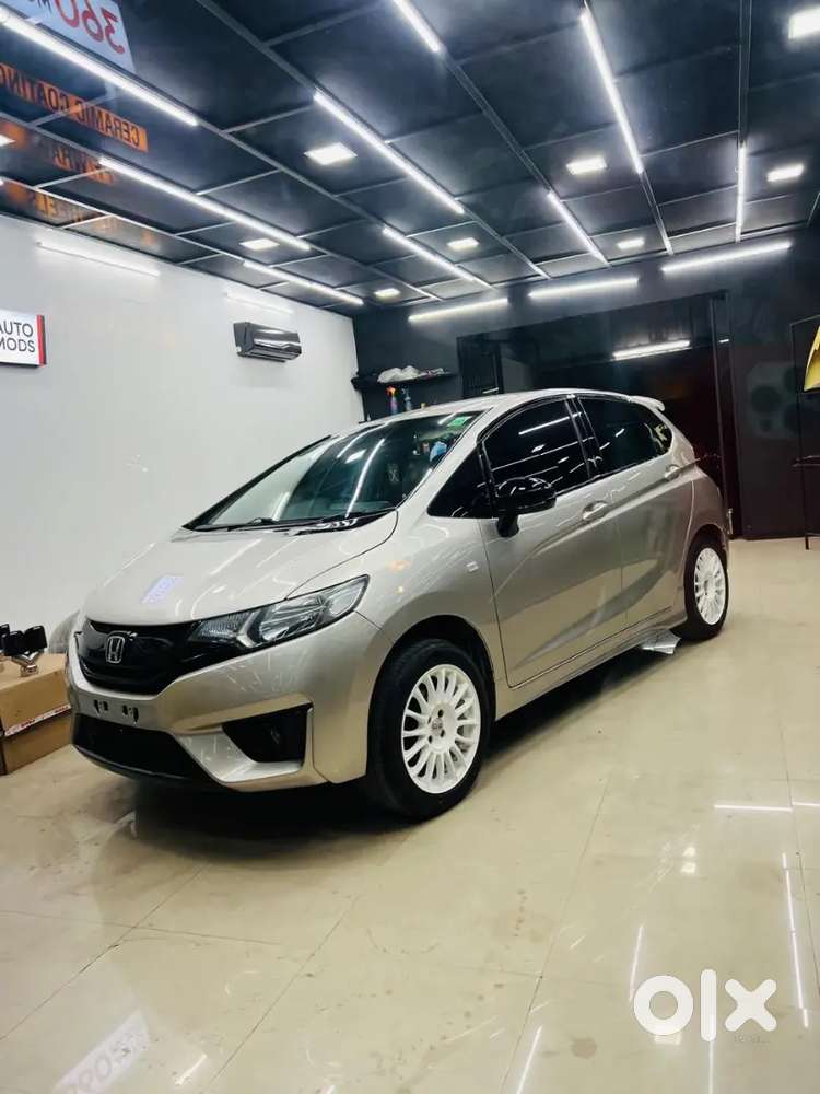 Honda Jazz Diesel Sv Mt 2016