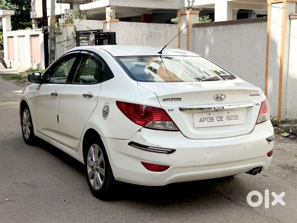 Hyundai Verna 1.6 Sx (o) Vtvt At, 2011, Petrol