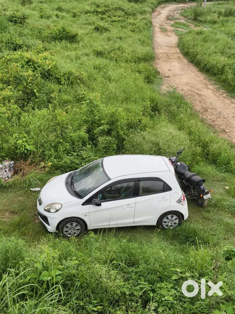 Well-maintained Honda Brio Petrol (manual) 2013,