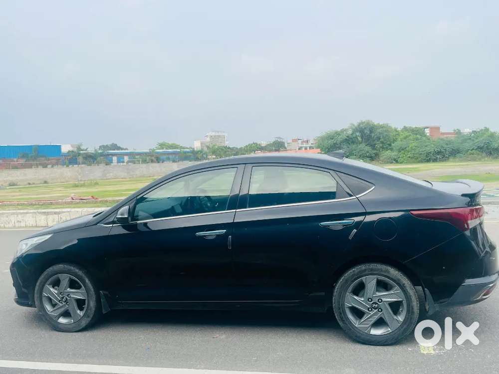 Hyundai Verna Sunroof Diesel Sx Crdi Mt 2021