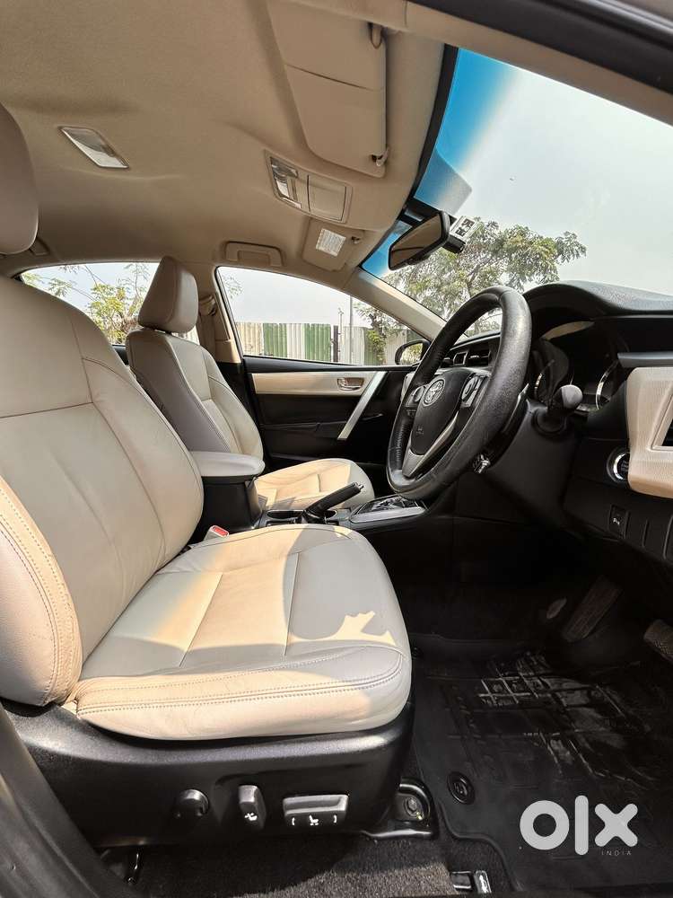 Toyota Corolla Altis Vl, 2016, Petrol