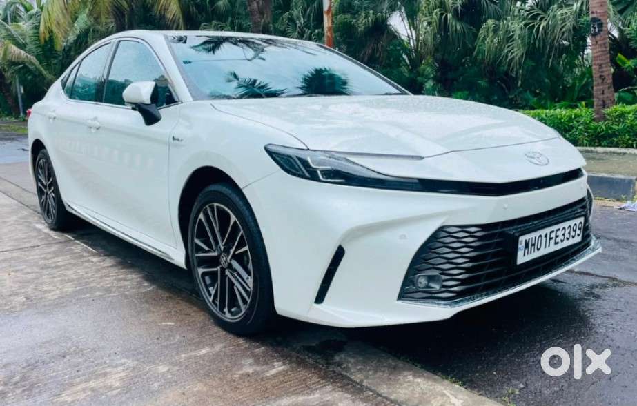 Toyota Camry Hybrid, 2026, Cng & Hybrids