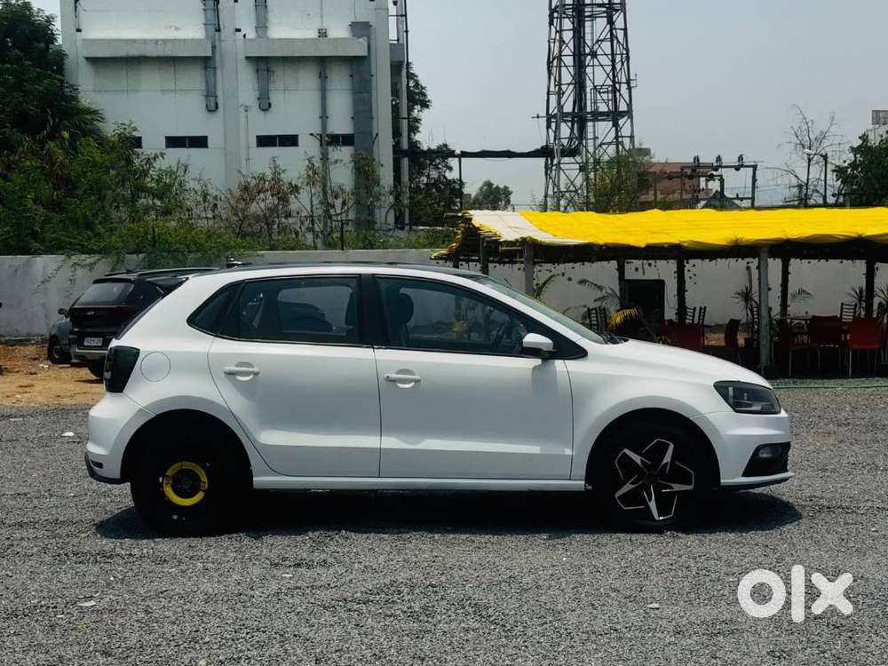 Neat And Well Maintained 2016 Model Manual