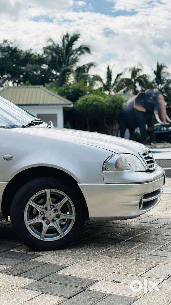 2006 Esteem Vxi