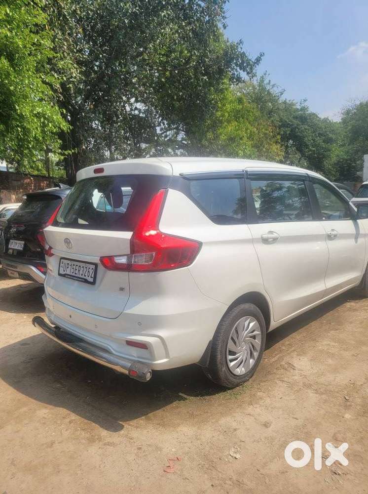 Toyota Rumion S Cng Manual Dual Tone, 2024, Cng & Hybrids