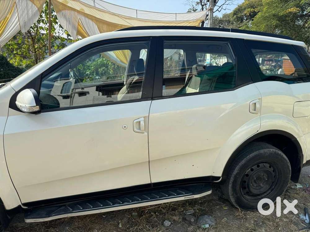 Mahindra Xuv500 2016 Diesel 85000 Km Driven