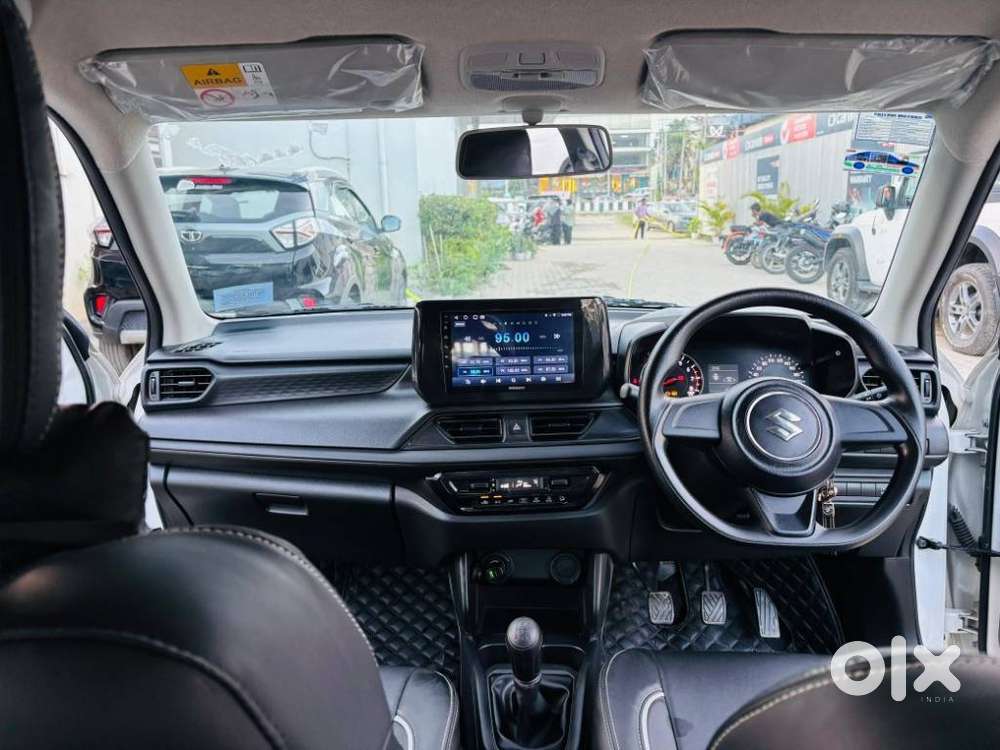 Maruti Suzuki New-gen Swift Lxi, 2025, Petrol
