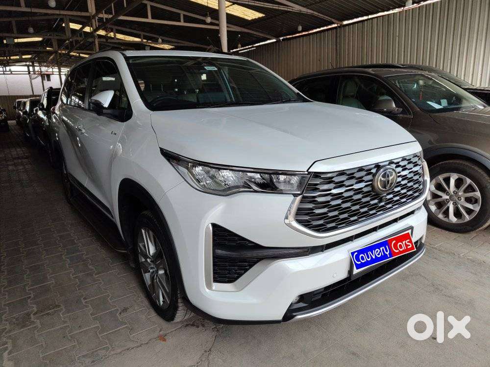 Toyota Innova Hycross ZX(O), 2025, Petrol