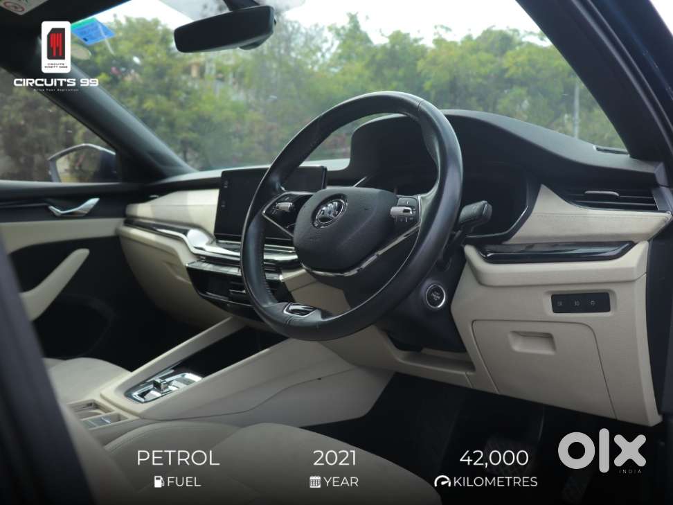 Skoda Octavia 2.0 Style Tsi At, 2021, Petrol