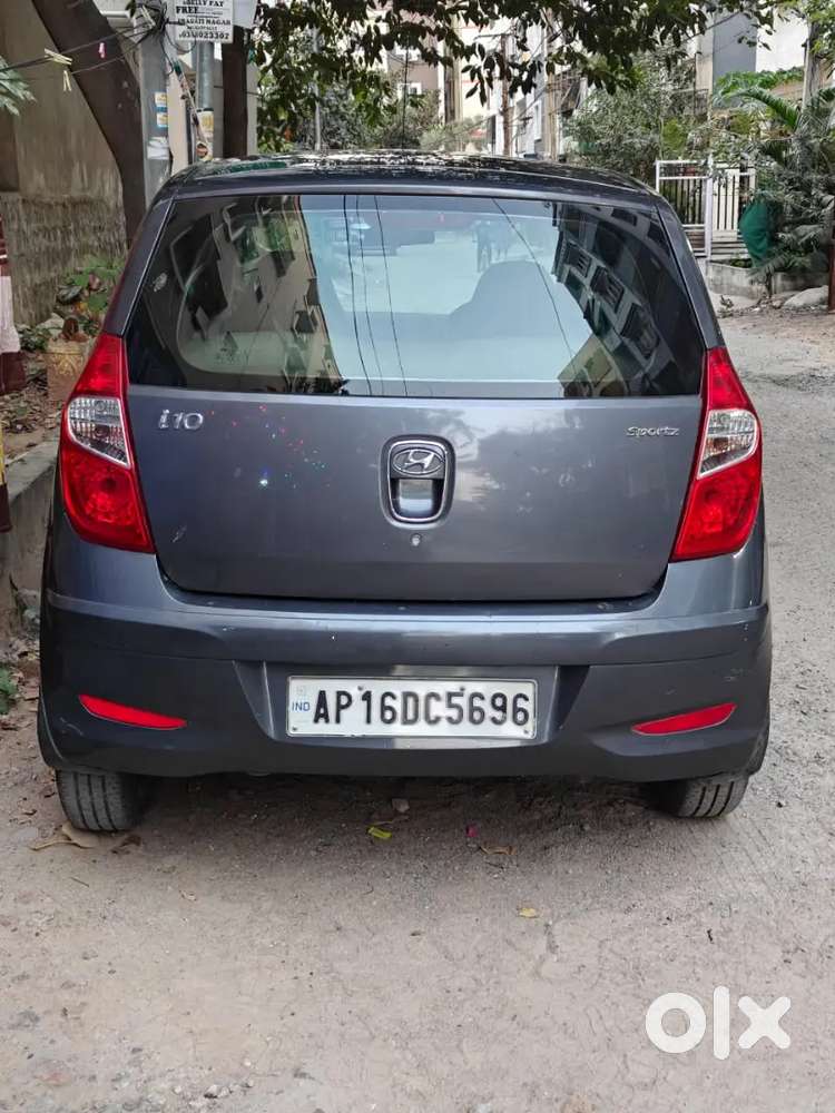 Hyundai I10 2015 Petrol Very Well Maintained Doctor's Vehicle