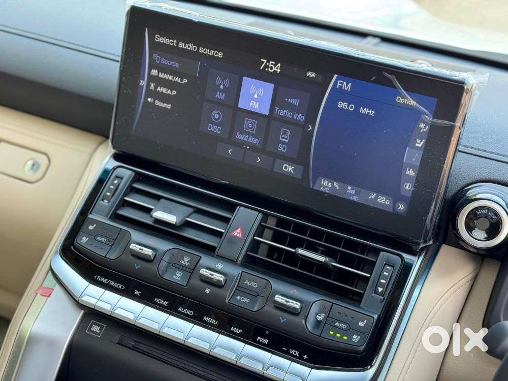 Toyota Land Cruiser Zx Petrol, 2025, Petrol