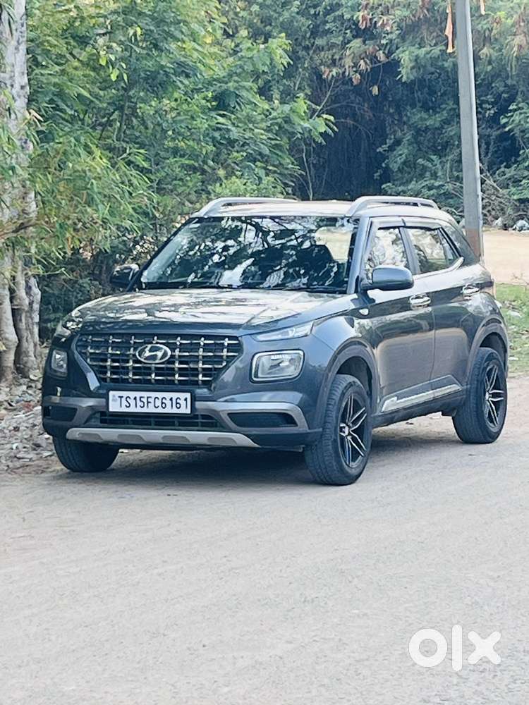 Hyundai Venue, 2021, Petrol