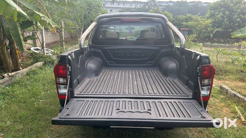 Isuzu D-max V-cross 120000 Km Driven