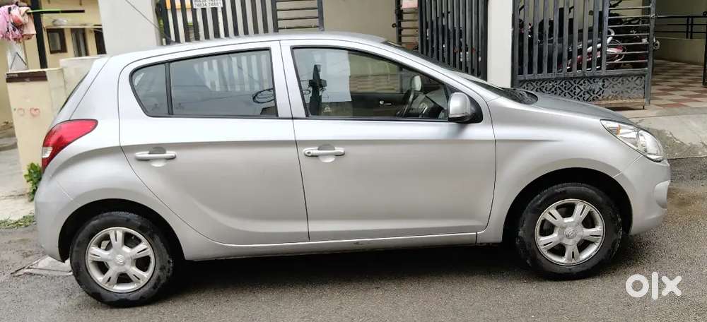 Top End , Primium Hatchback,