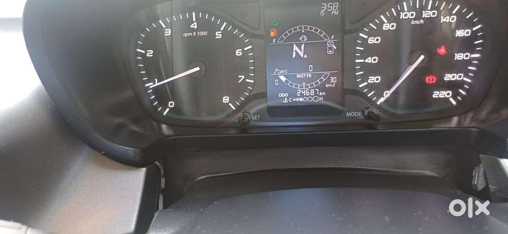 Tata Altroz Xta Petrol, 2022, Petrol
