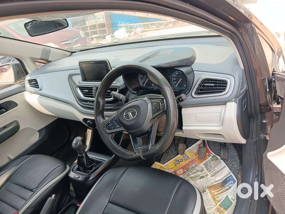 Tata Altroz 1.2 Xm Plus, 2021, Petrol