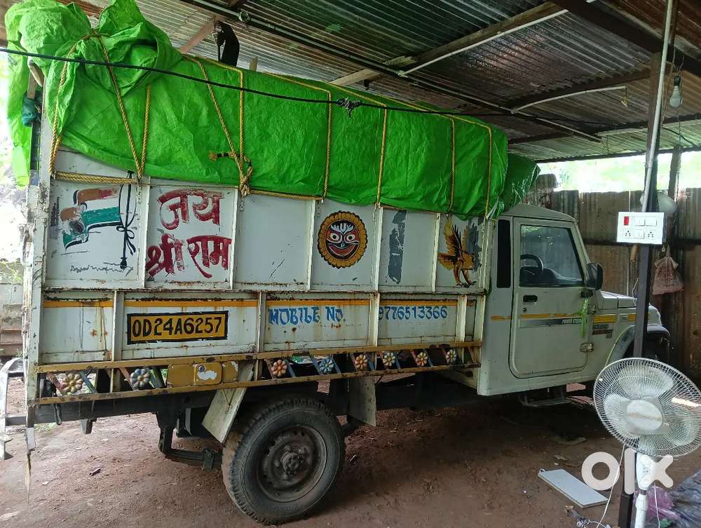 Mahindra Bolero Maxitruck 2014